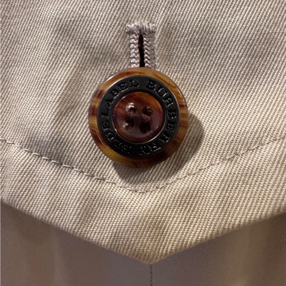 PRELOVED USED AUTHENTIC BURBERRY BLUE LABEL COAT - Picture 12 of 16